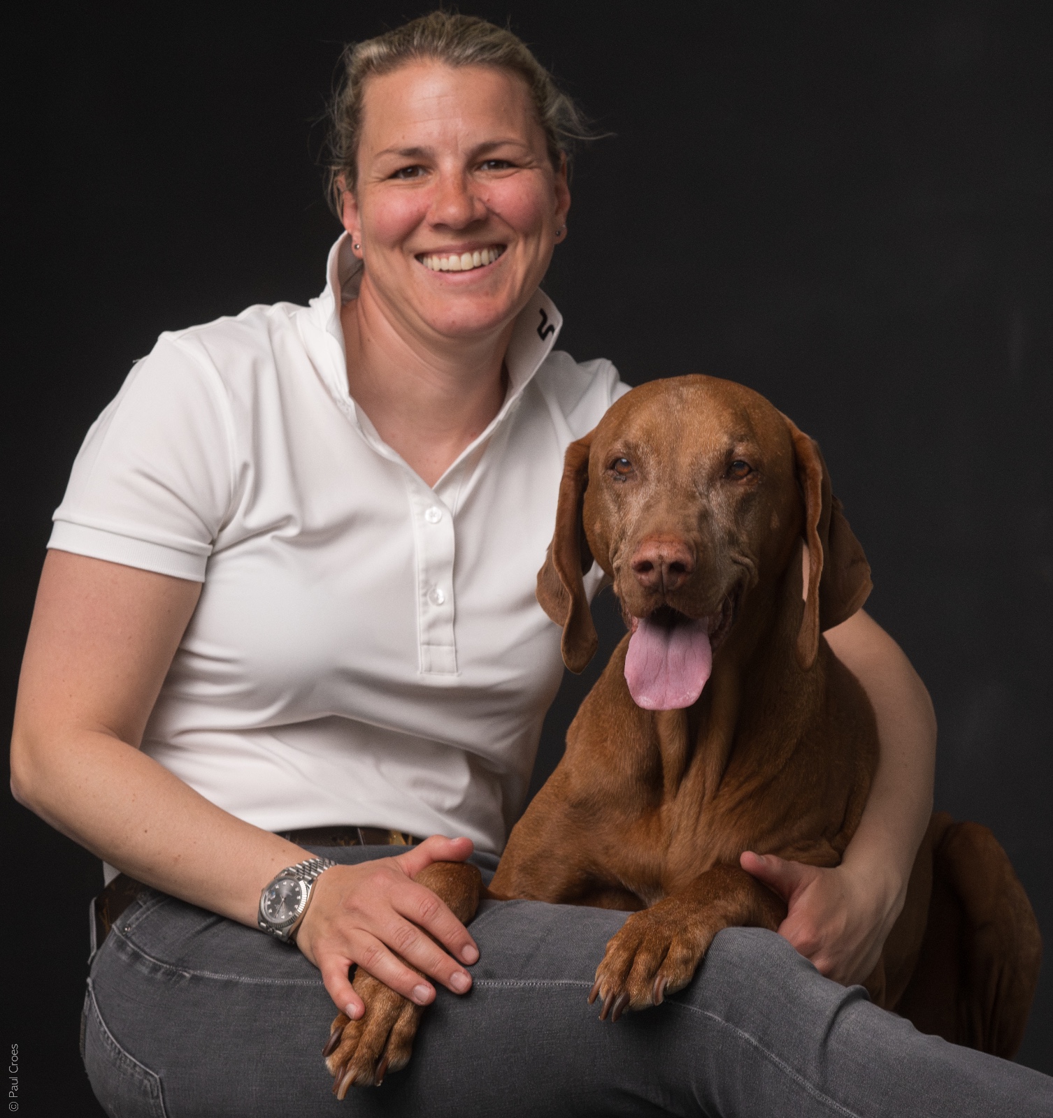 Isabel Scheu mit ihrem Vizsla Janos, Stuttgart Hundeschule