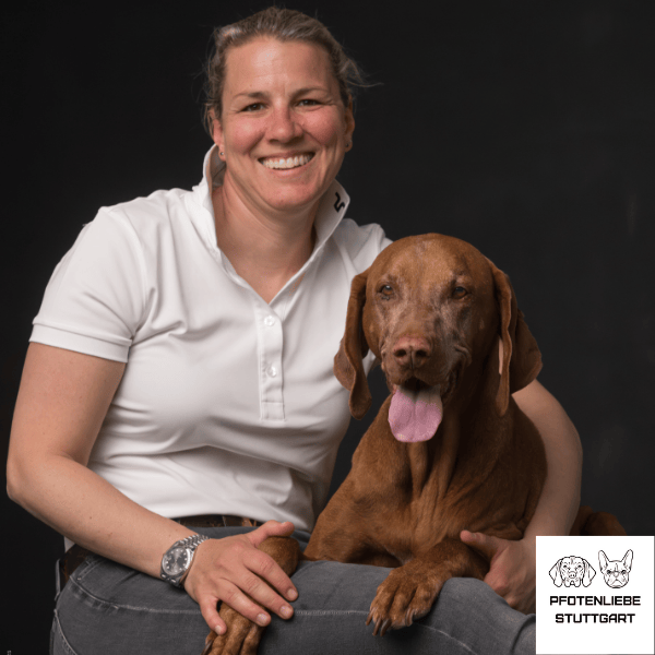 Isabel Scheu mit Janos Seelenhund Stuttgart Hundeschule