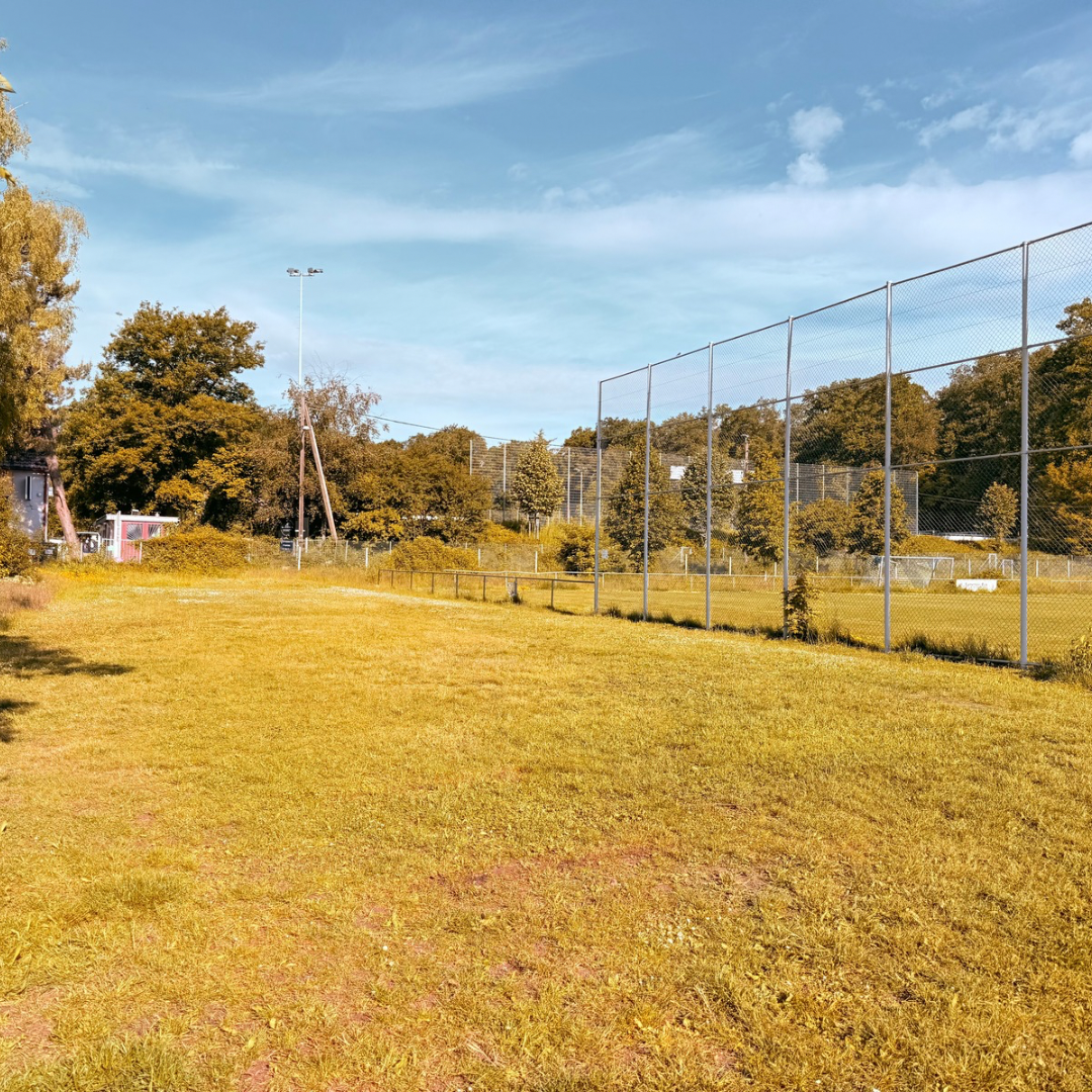 Eingez&auml;untes Trainingsgel&auml;nde Waldebene Ost in Stuttgart